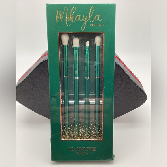 Glamlite Mikayla Part 2 - 4 Piece Brush Set - Brand New In Box & Discontinued - Picture 5 of 11